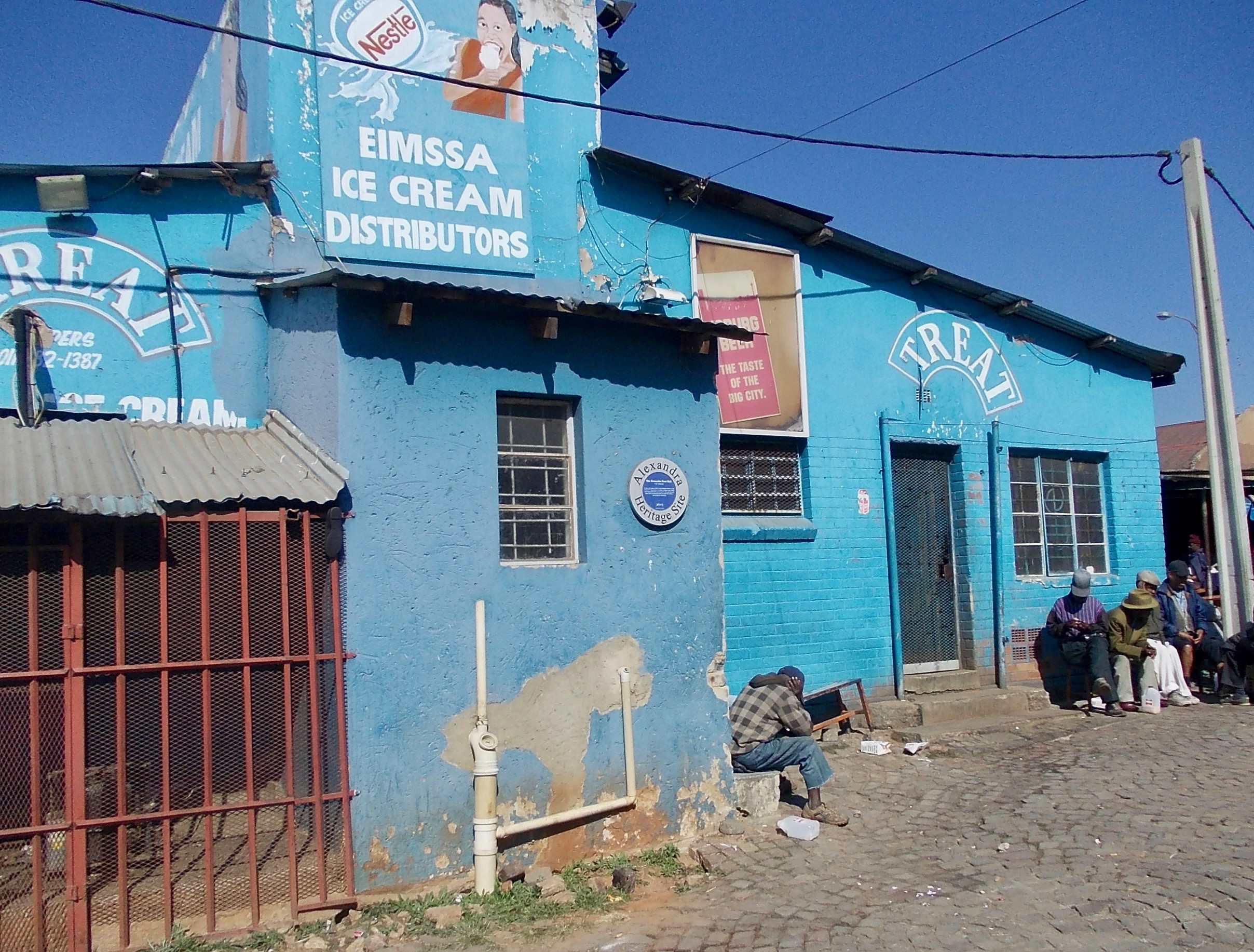 Alexandra Beer Hall Heritage Portal 2012.jpg The Heritage Portal